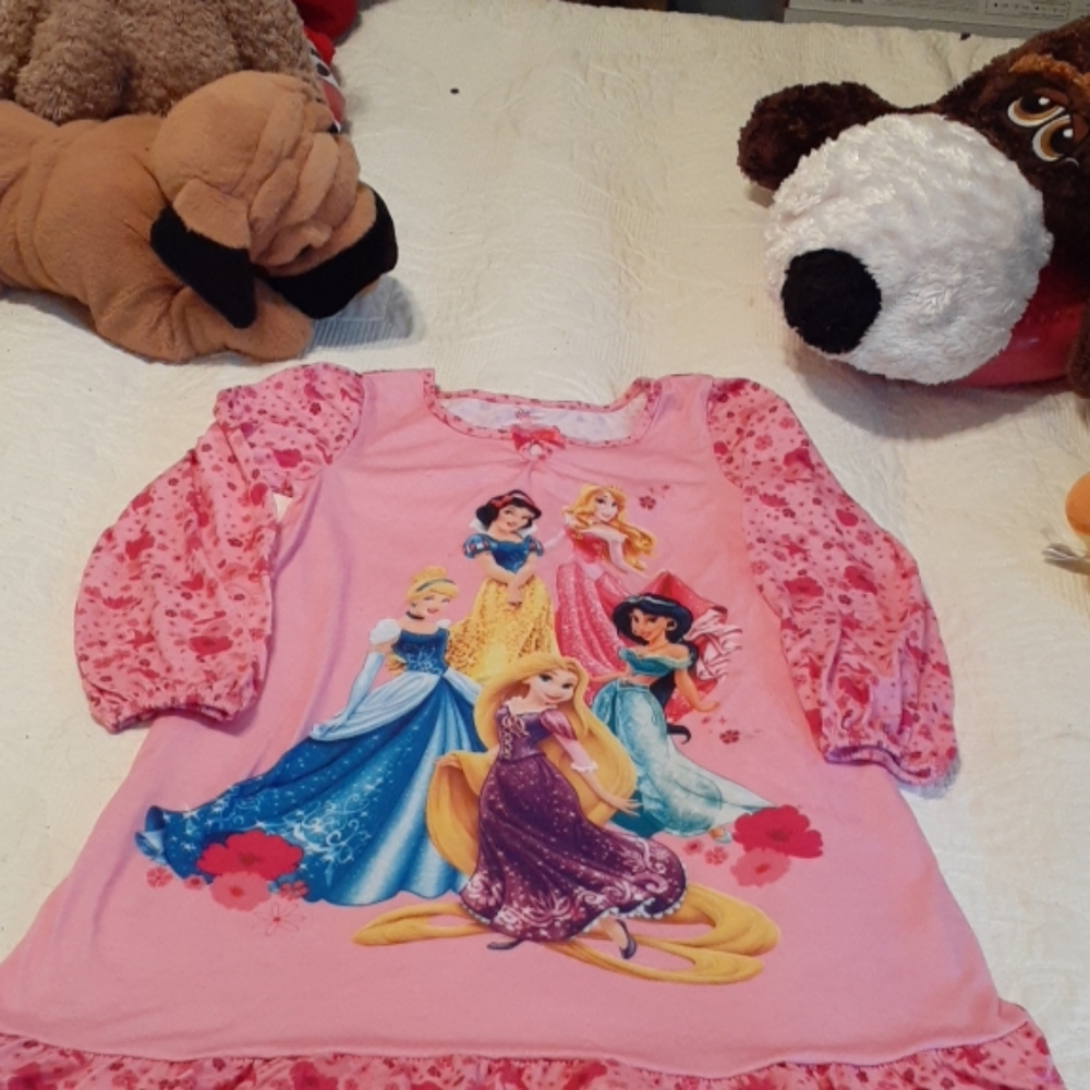 4 for $20 ..Disney's Gown PJ girls 7/8